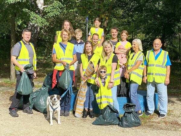 World Cleanup Day - Oranienburger r�umten rund um den Lehnitzsee auf