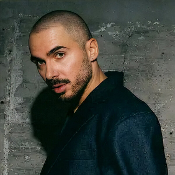 Boki, der Frontmann der erfolgreichen Popband ClockClock, kommt am 9. April zu einem kostenlosen Konzert in den Oranienburger Schlosspark.