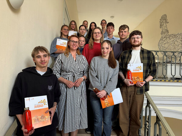 Die Ideengeberinnen und Ideengeber f�r das aktuelle Jugendbudget waren zu Gast bei Oranienburgs B�rgermeisterin