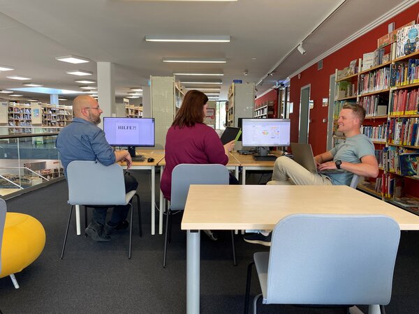Stadtbibliothek bringt �Digitale Seniorensprechstunde� auf den Weg