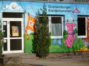 Blick auf den Eingang in der A.-Buchmann-Str. 15