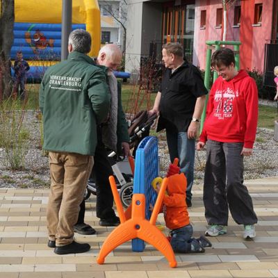 ... und Spiele auf dem Au&szlig;engel&auml;nde