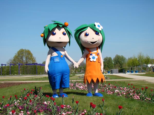 Die beiden LaGa-Maskottchen waren beliebte Fotomotive.