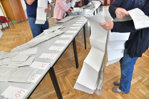 Ausz�hlung der Europawahlen