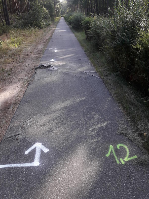 6 KM 1,2 Bild 1