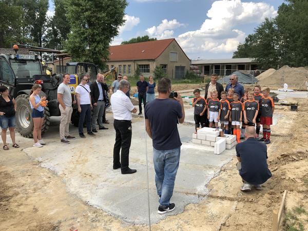 Die Zehlendorfer profitieren schon: 75 Prozent der Gesamtbaukosten f�r das Sport-funktionsgeb�ude des Vereins Post SV Zehlendorf werden durch �LEADER� finanziert.