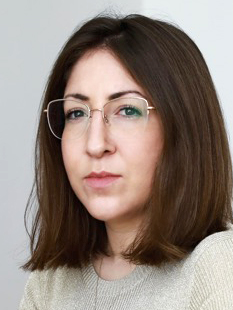 Deborah Feldman, Alexa Vachon, Portrait, Unorthodox, Author, Interior, Inside, Headshot, Portr&Atilde;&euro;t, Berlin, Editorial, Netflix