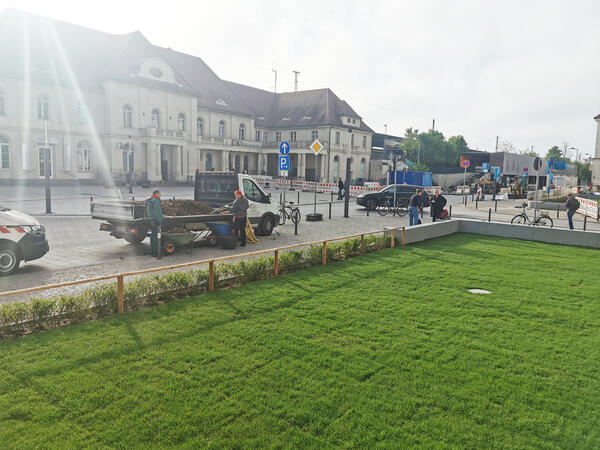 Alle sind eingeladen: Oranienburgs neuer Bahnhofsplatz wird am 14.5. eingeweiht