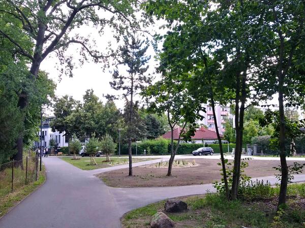 Der B�tzower Stadtgraben in Fahrtrichtung S�den.