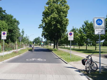Hier haben Radfahrer das Sagen: Die Heidelberger Stra�e ist eine ausgewiesene Fahrradstra�e