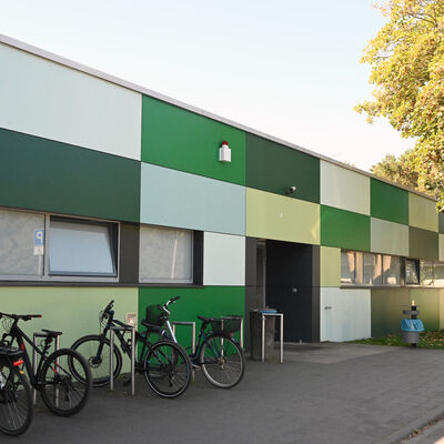 Sachsenhausen Sporthalle Oberschule au&szlig;en