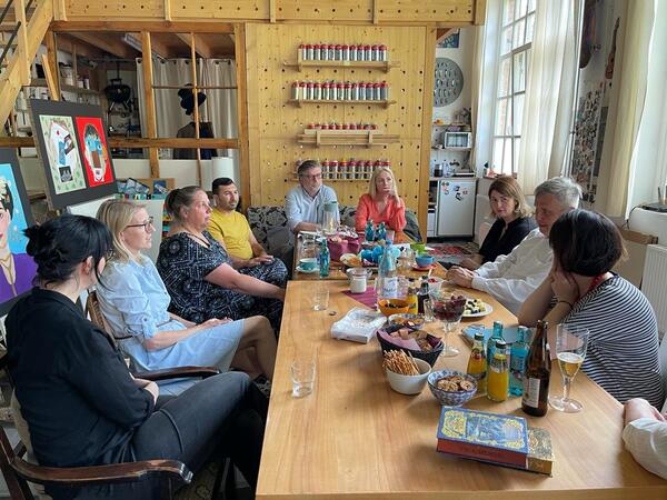 Der B�rgermeister in einer Runde mit den Vertretern von "Willkommen in Oranienburg"