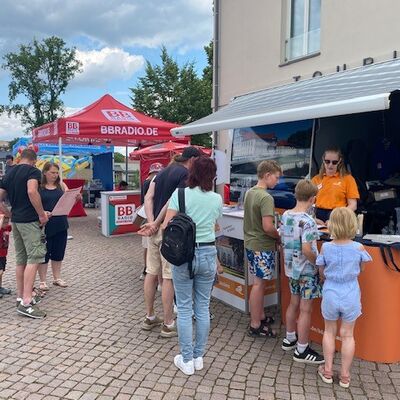 Auch beim Stadtfest wurde flei&szlig;ig f&uuml;r den B&uuml;rgerhaushalt 2024 abgestimmt