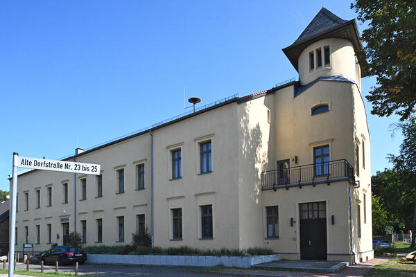 Dorfgemeinschaftshaus Zehlendorf (Au�enansicht)