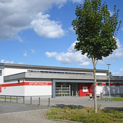Gemeinschaftsraum in der Sporthalle Germendorf (Au&szlig;enansicht)