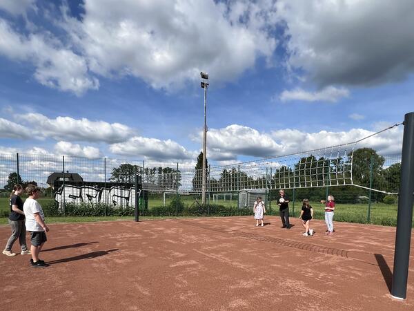 Neues Street- und Volleyballfeld in Germendorf (1)