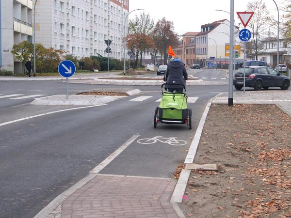 Kreisverkehr Sachsenhausener Stra�e