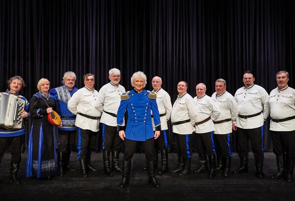 Peter Orloff und der Schwarzmeer Kosaken Chor