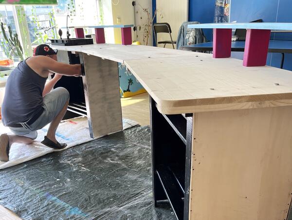 Erste Projekte des Jugendbudgets wurden umgesetzt, so die Instandsetzung der Cocktailbar im Jugendclub germendorf 