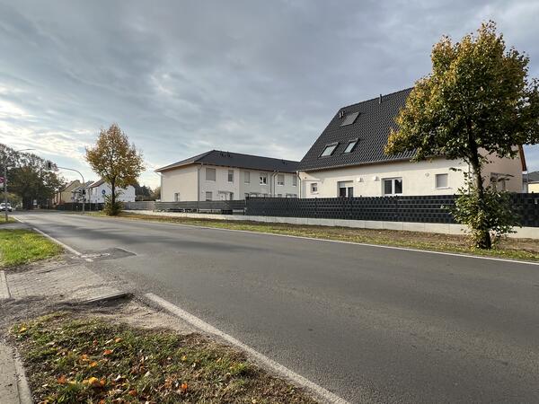 An dieser Stelle in der Stra�e Aderluch l�sst die Stadt eine neue Bushaltestelle bauen