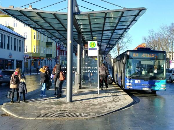Busbahnhof am Oranienburger Bahnhof