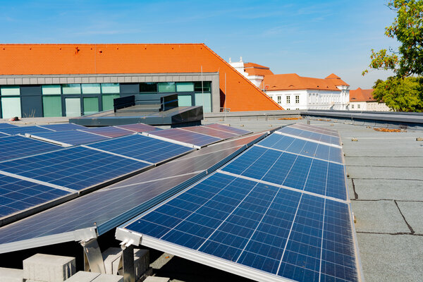 Photovoltaik-Anlage auf der Stadtbibliothek